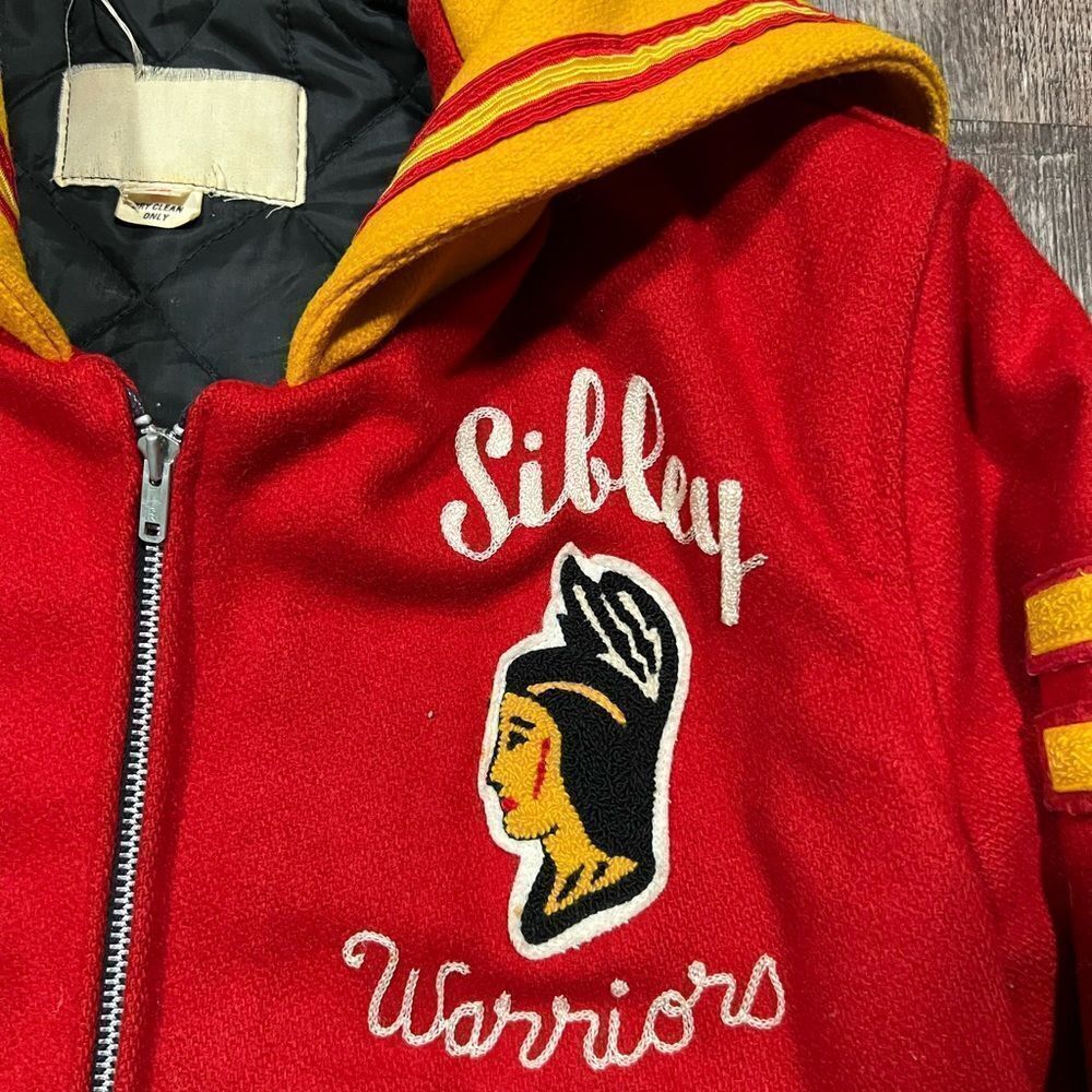 American Vintage Red and Yellow Jacket - Picture 5 of 12